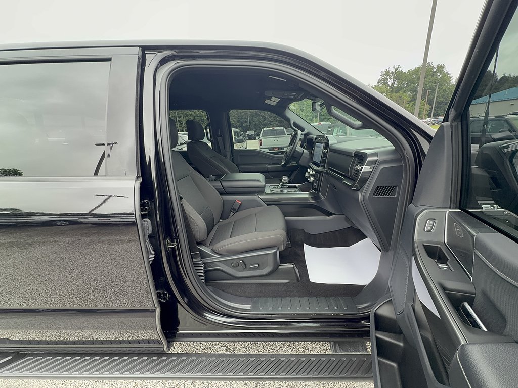 Certified Used 2023 Agate Black Ford XLT image 25