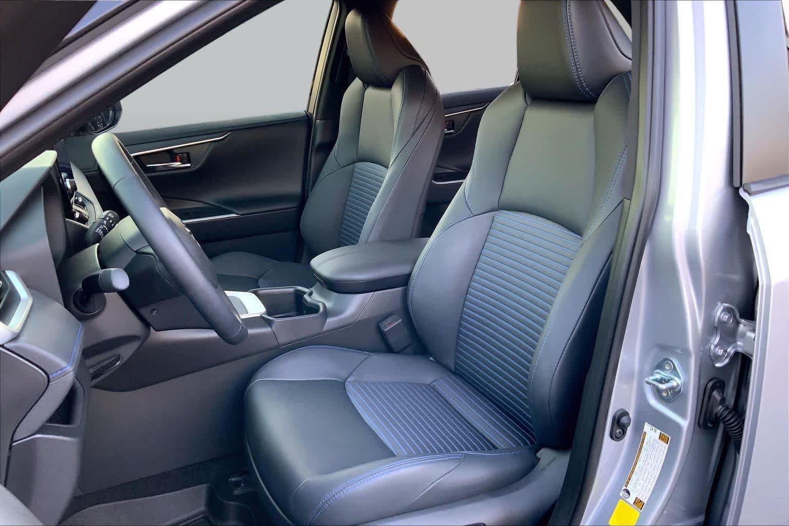 Used 2025 Silver Sky Metallic/Midnight Black Metallic Toyota Hybrid XSE image 8