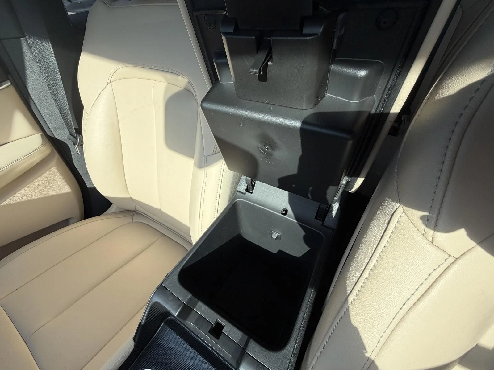Used 2025 Bright White Clearcoat Jeep Limited image 15