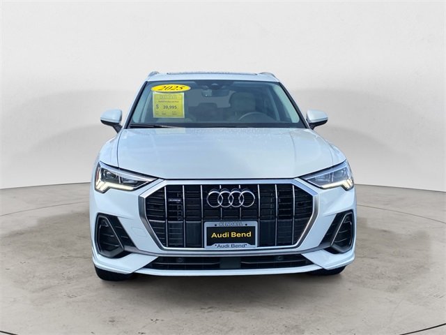 2025 Audi Q3 S line Premium Plus photo 2