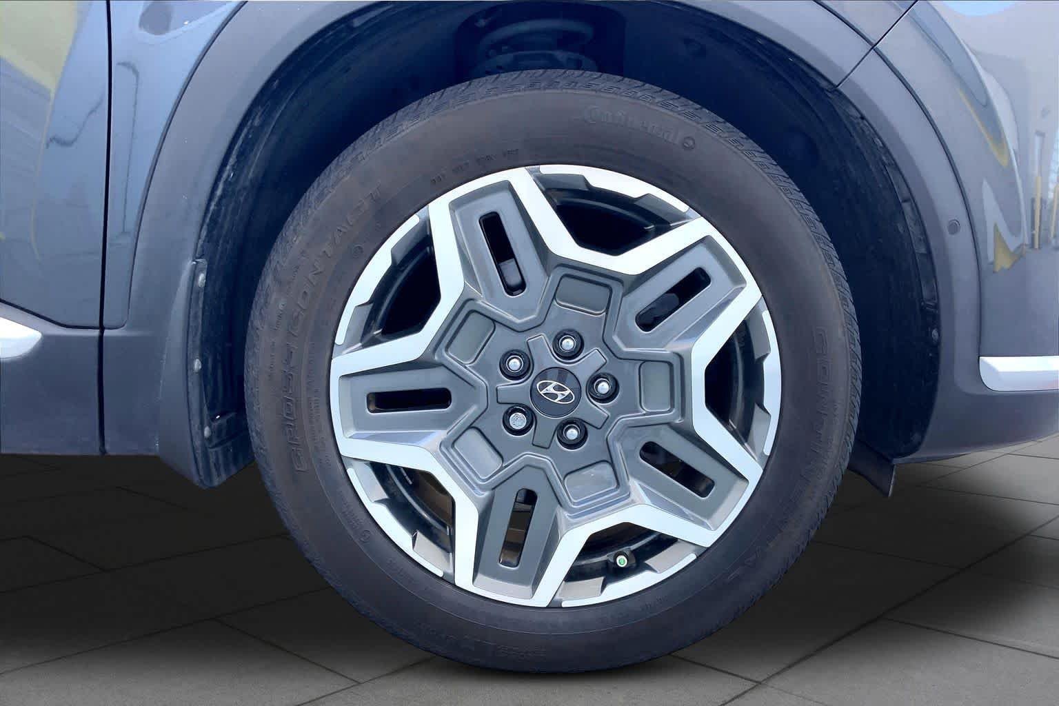 Used 2022 Portofino Gray Hyundai Limited image 11