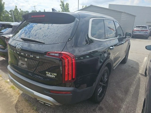 Used 2020 Black Kia SX image 9