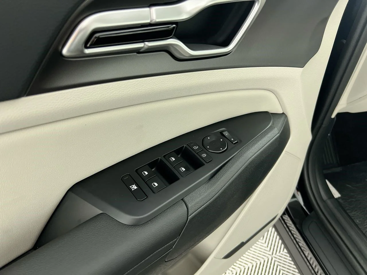 New 2026 Panthera Metal Kia EX image 12