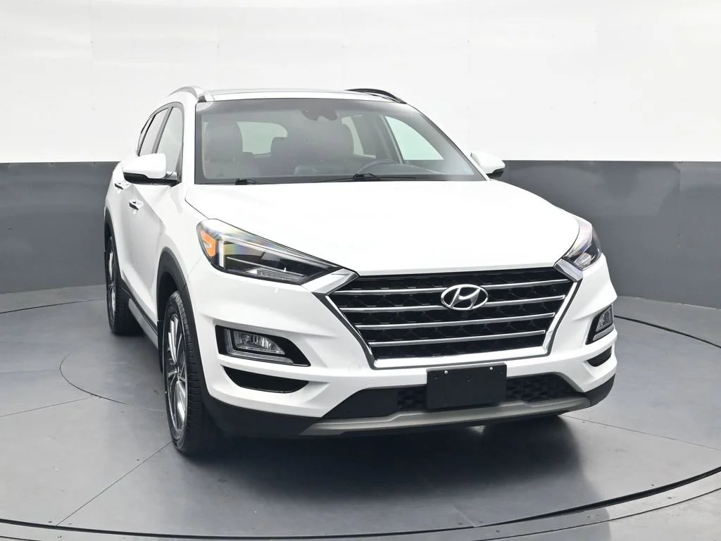 Used 2019 White Hyundai Ultimate image 2
