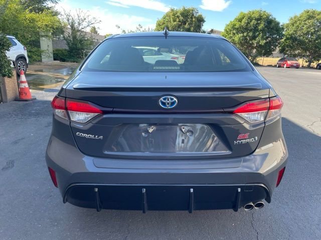 Used 2024  Toyota SE image 4
