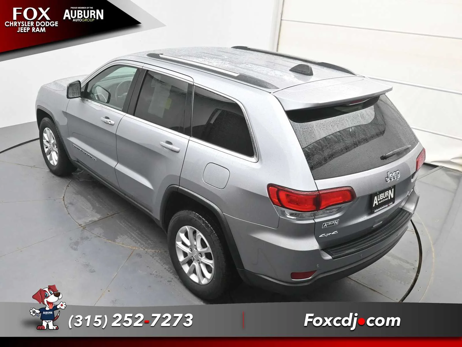 Used 2022 Silver Zynith Jeep Limited image 28