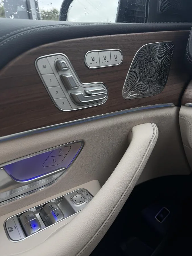 New 2026 White Mercedes-Benz Gls 450 4matic Suv image 30