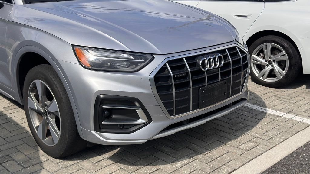 Certified Used 2023 Florett Silver Metallic Audi 40 Premium Plus image 2