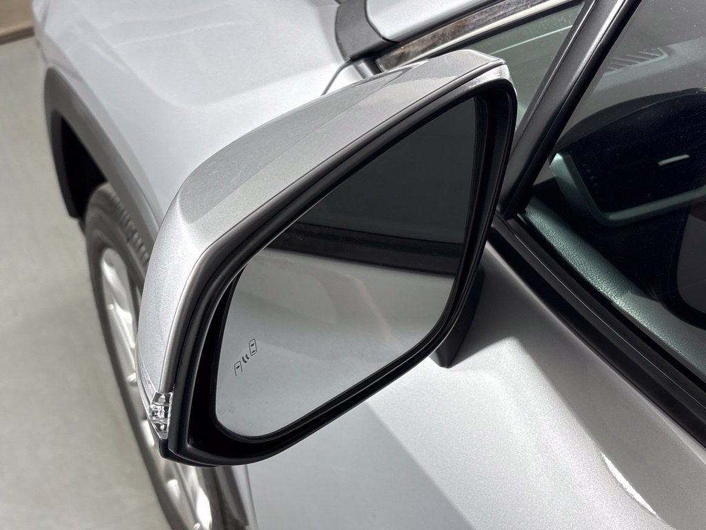 Used 2025 Silver Toyota XLE Premium image 10