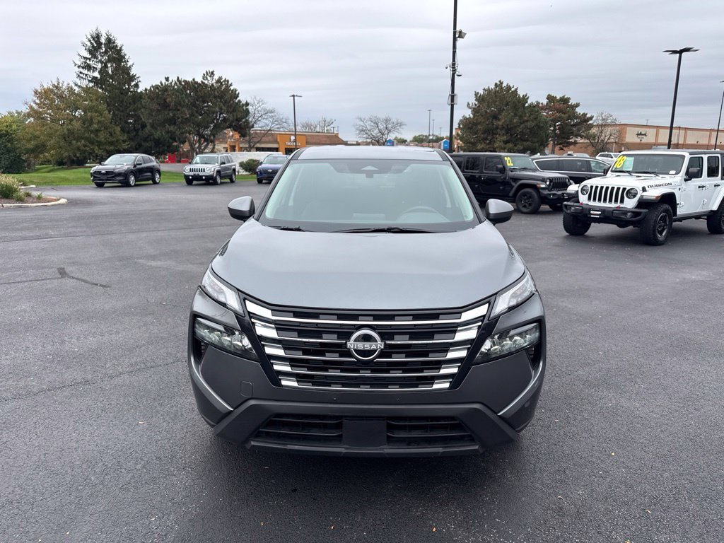 Used 2026 Gray Nissan SV image 7