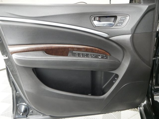 Used 2017 Crystal Black Pearl Acura FWD w/Technology Pkg image 8