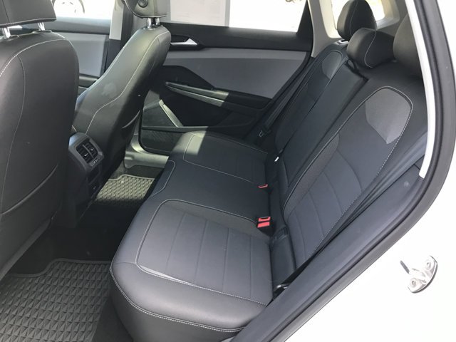 Certified Used 2023 Pure White Volkswagen SE image 28