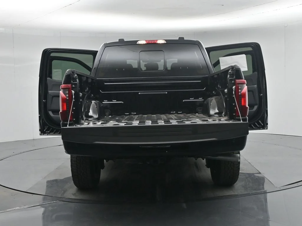 New 2026 Agate Black Metallic Ford XLT image 38