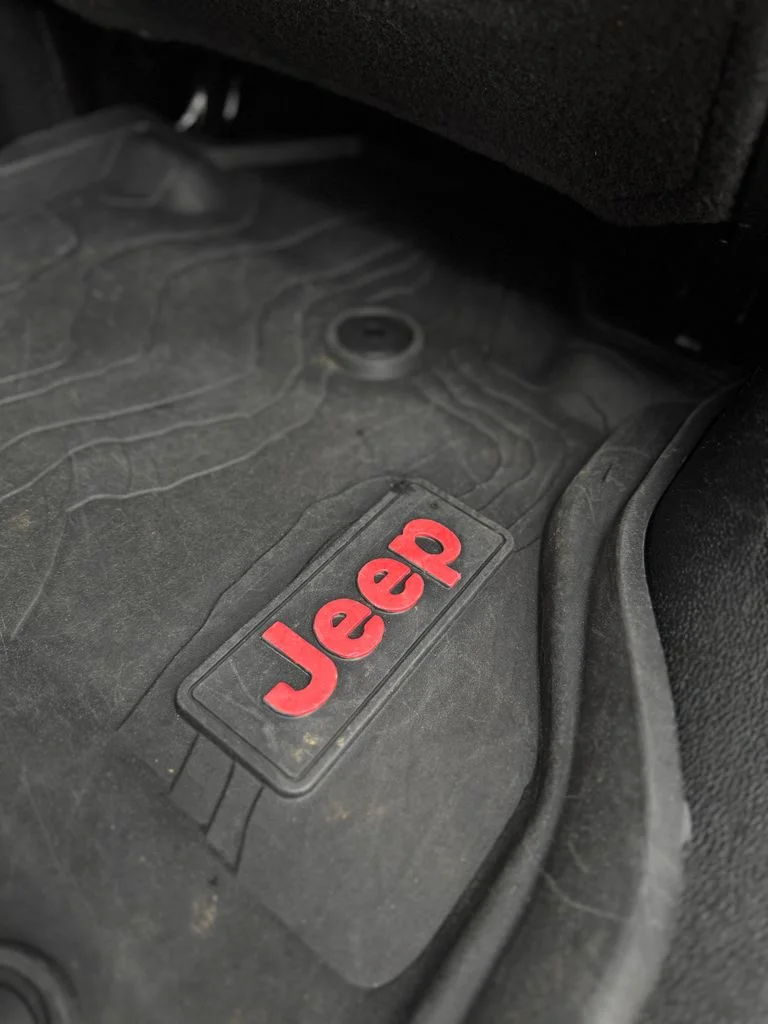 Used 2021 Sting-Gray Clearcoat Jeep Rubicon image 44