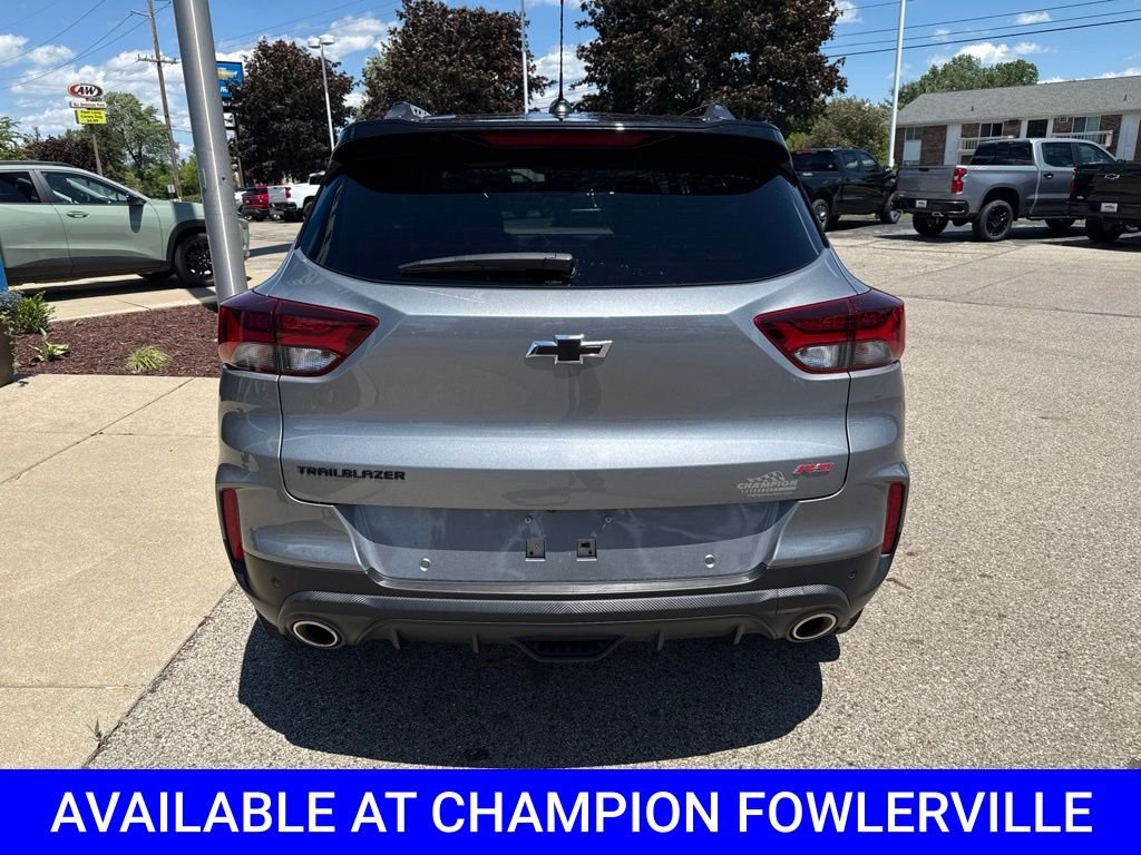 Used 2023 Gray Chevrolet RS image 5