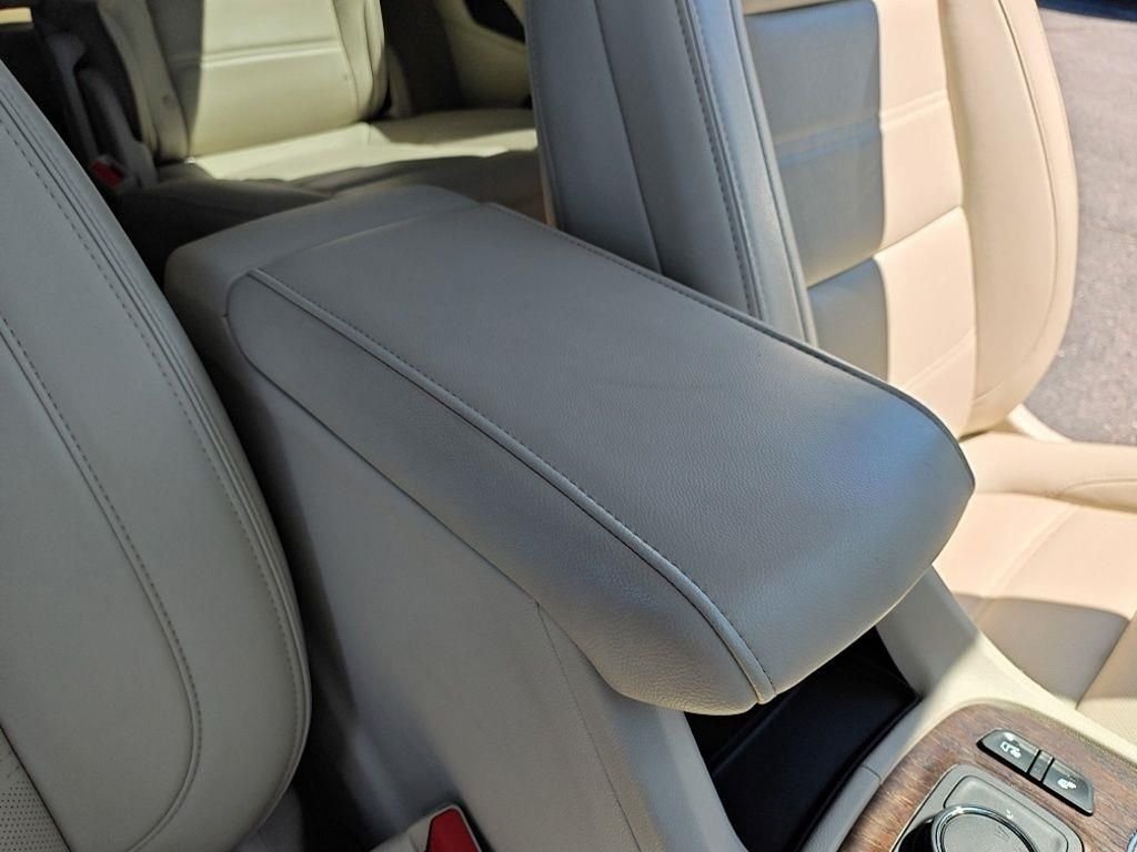 Used 2023 Black GMC Denali image 40