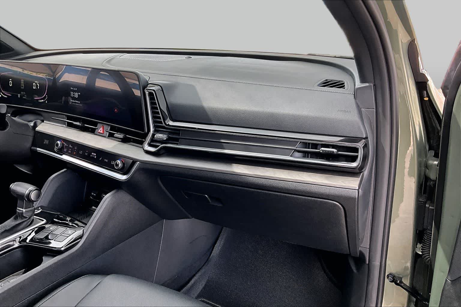 Used 2023 Jungle Green Kia X-Line image 19