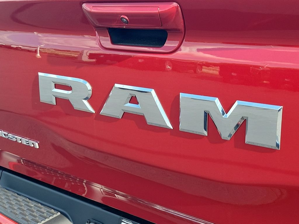 New 2026 Molten Red Pearl-Coat Exterior Paint RAM Tungsten image 5