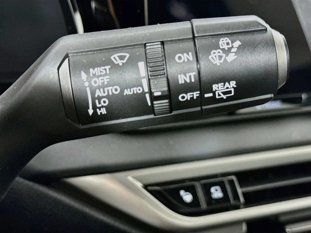 Used 2024 White Lexus 350 Luxury image 15