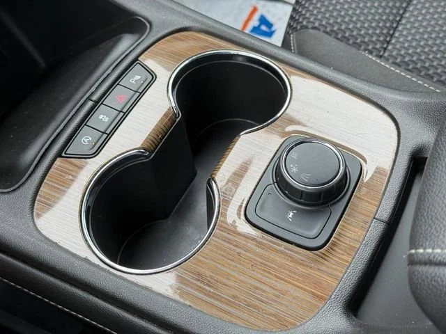 2023 GMC Acadia SLE - Photo 20