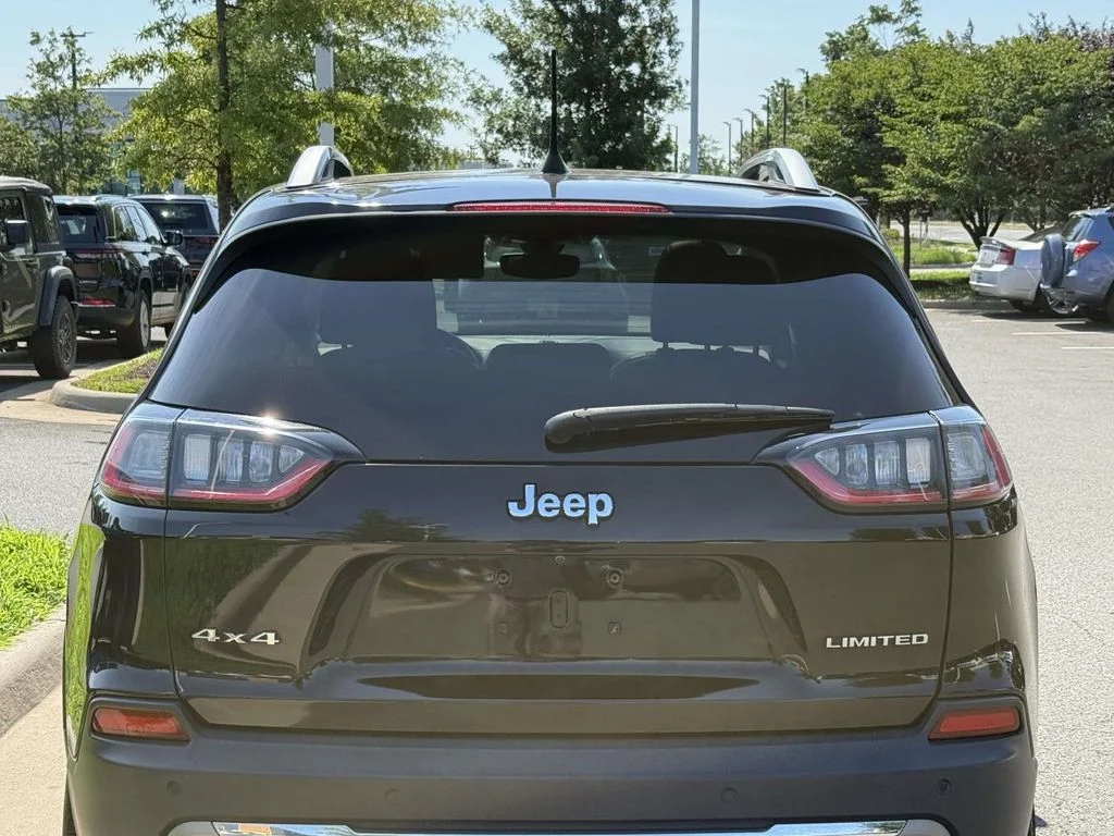 Used 2019 Black Jeep Limited image 12