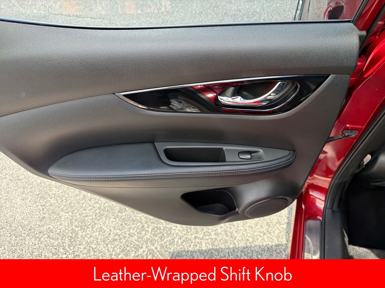 Used 2019 Red Nissan SV image 26