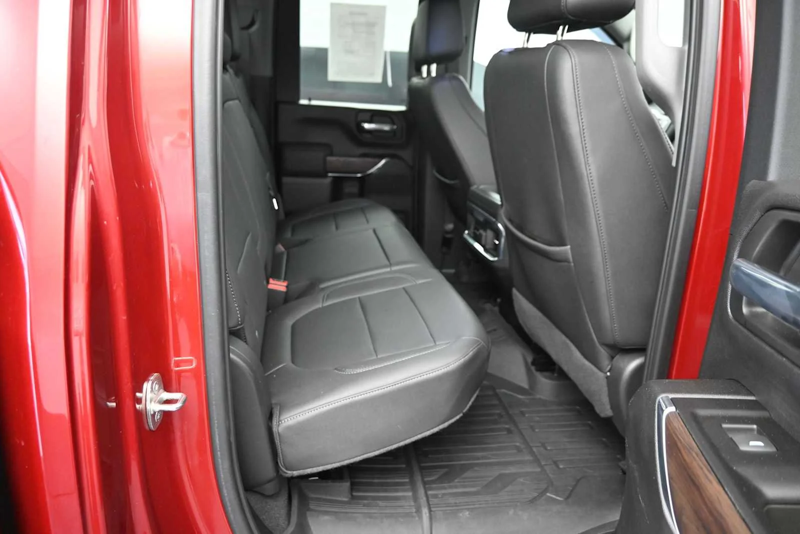 Used 2022 Cayenne Red Tintcoat GMC SLT image 14
