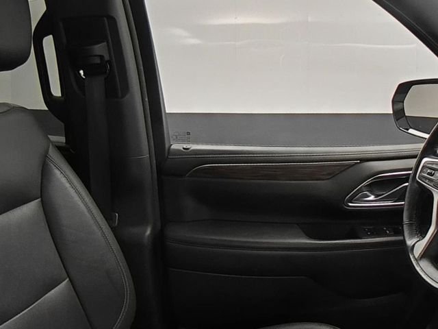 Used 2021 Gray Chevrolet Z71 image 34