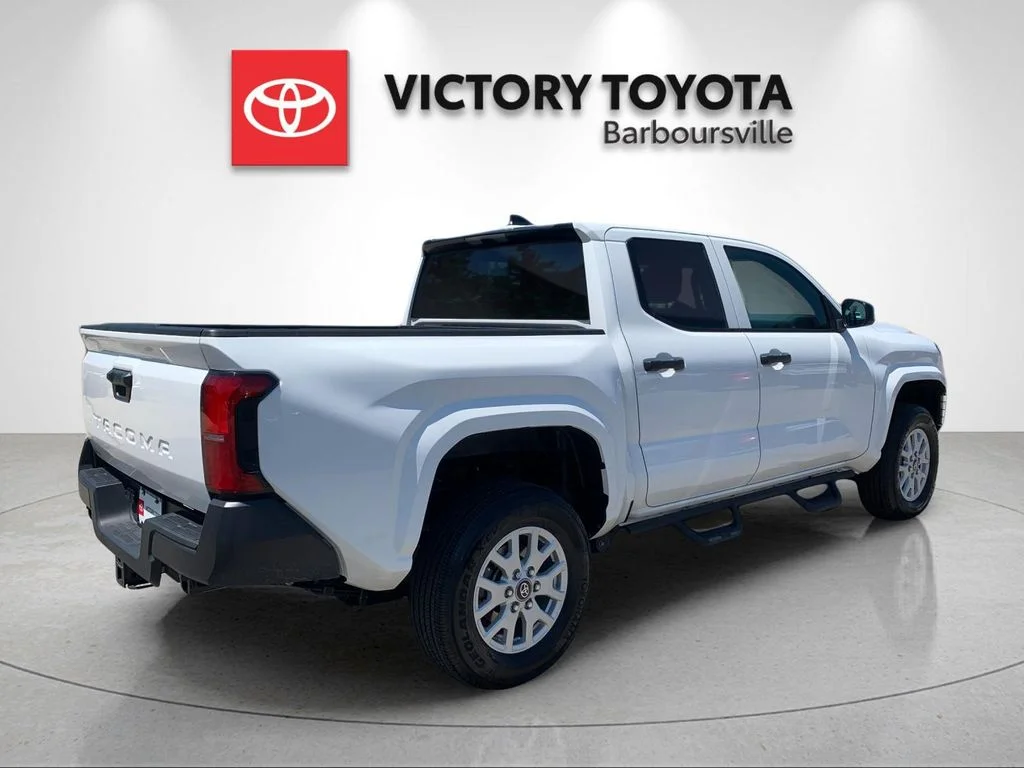 Used 2025 White Toyota SR image 7