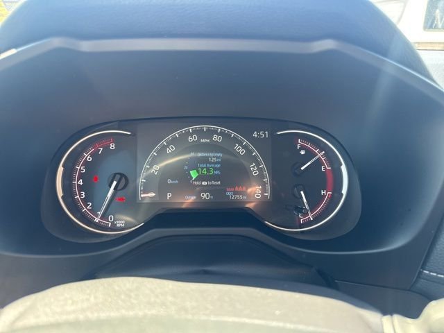 2024 Toyota RAV4 LE - Photo 21