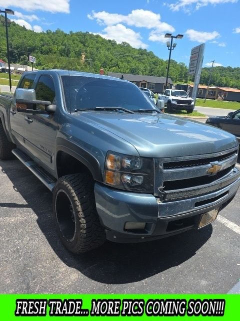 2009 Chevrolet Silverado 1500 1LT 4X4 Crew Cab's photo