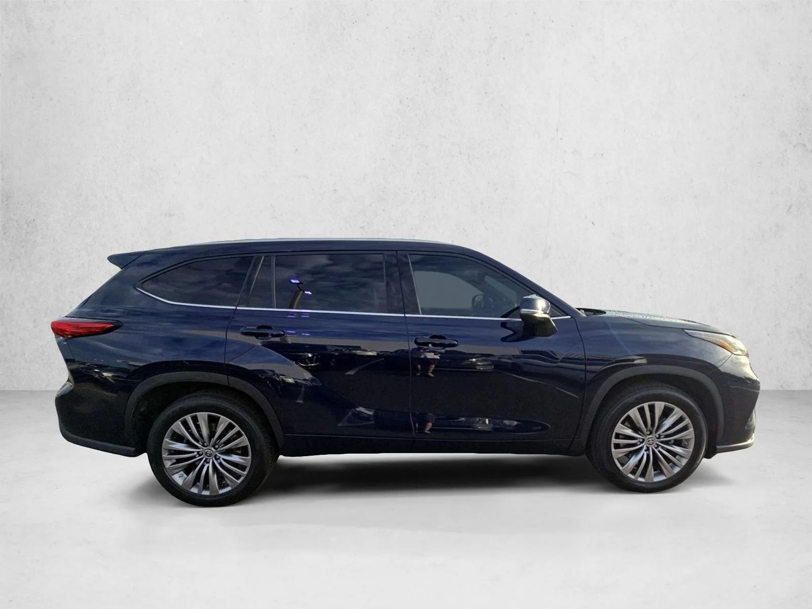Used 2021 Blueprint Toyota Platinum image 4