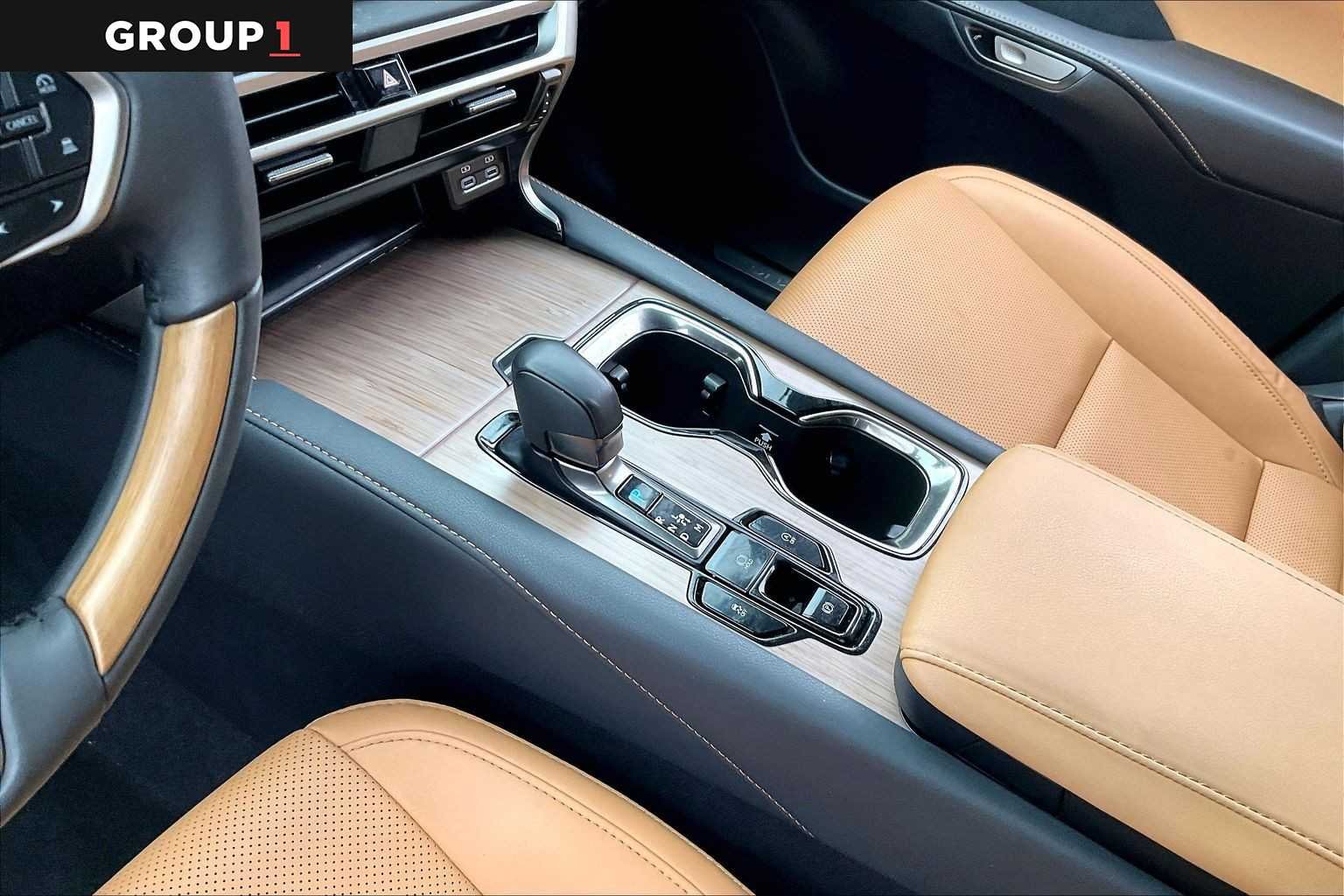 Used 2024 Iridium Lexus Premium image 14