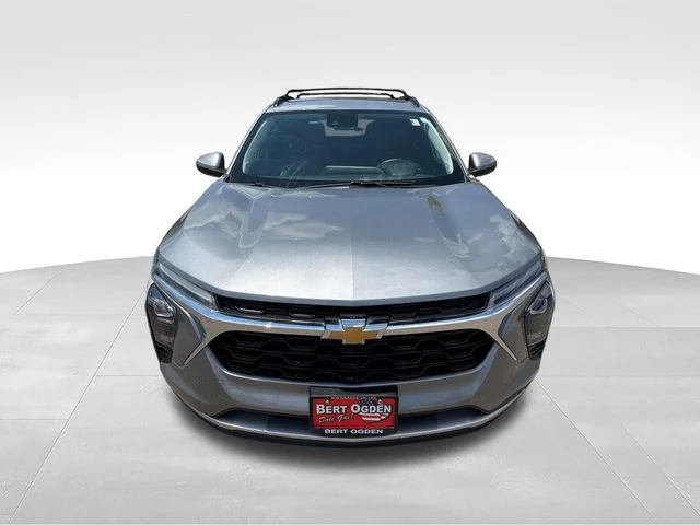 Used 2025 Gray Chevrolet LT image 2