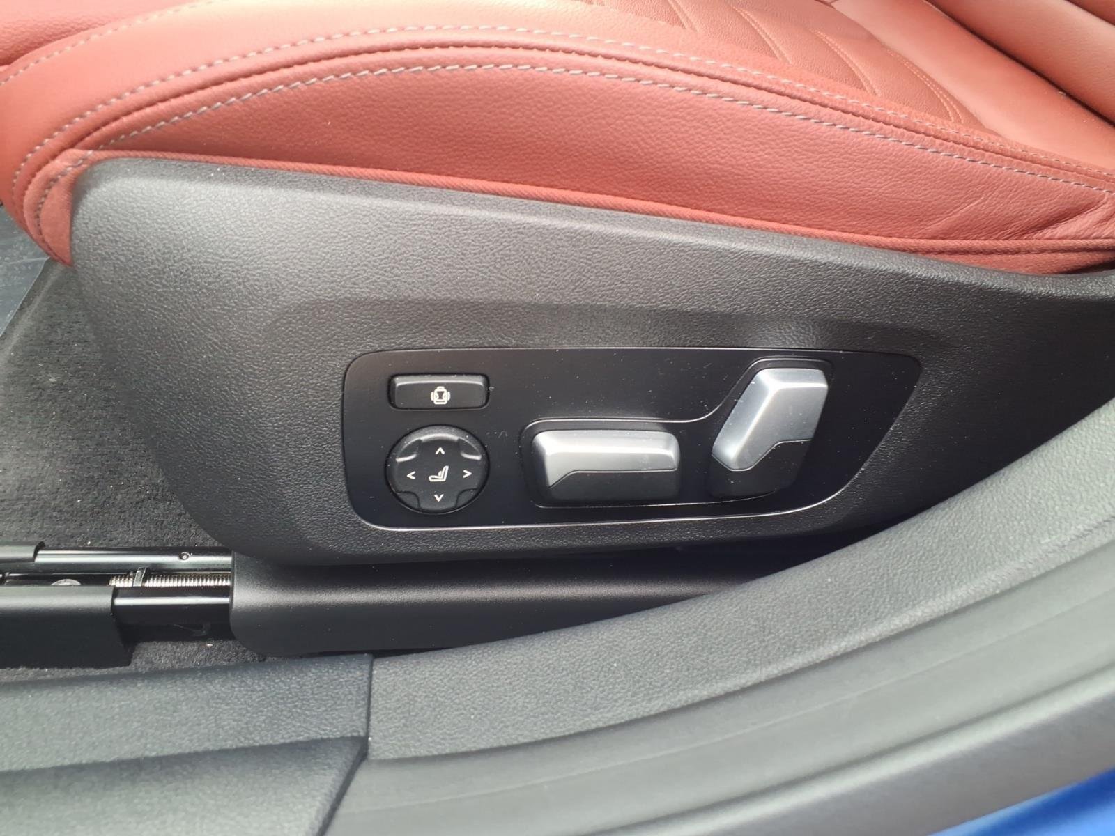 Used 2023 Frozen Portimao Blue Metallic BMW M50 image 23