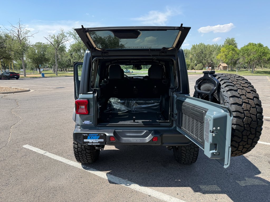 New 2026 Anvil Clear-Coat Exterior Paint Jeep Sport S image 27