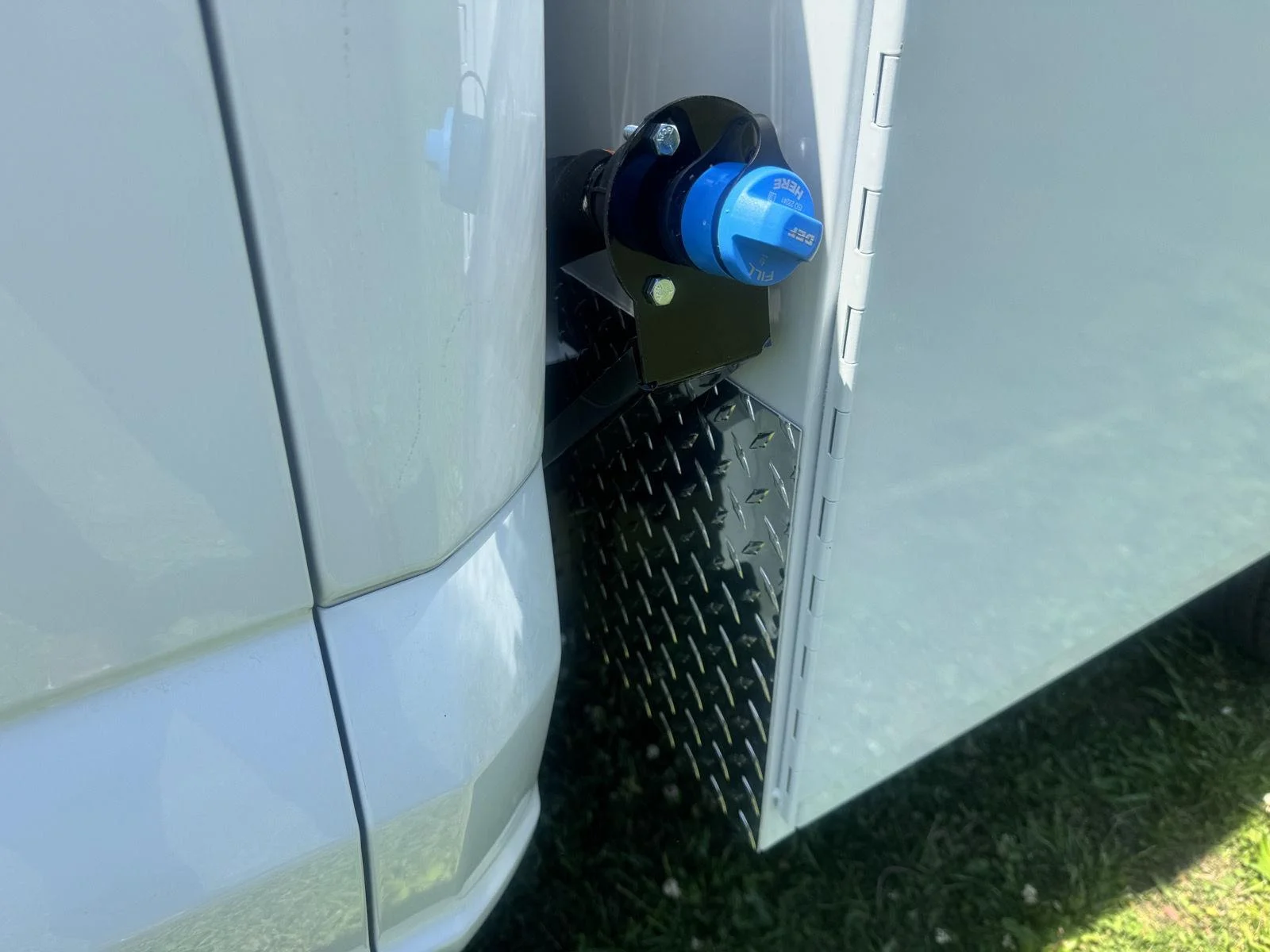New 2026 Oxford White Ford XL image 11