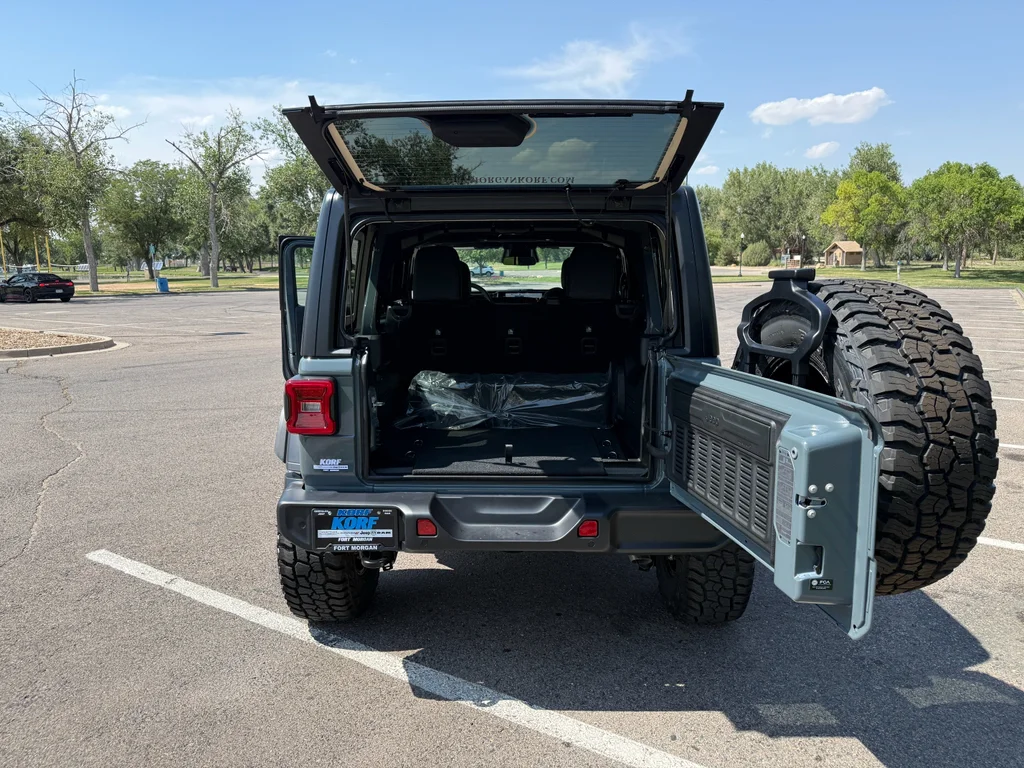 New 2026 Anvil Clearcoat Jeep Sport S image 27
