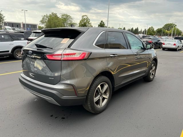 Used 2024 Gray Ford SEL image 2