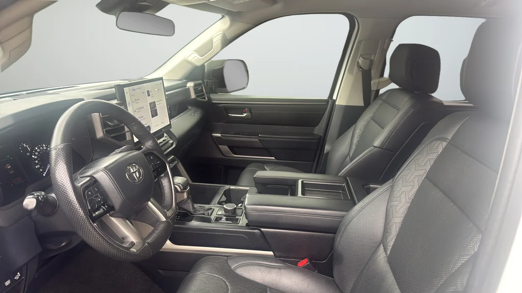 Used 2023 White Toyota SR5 image 20