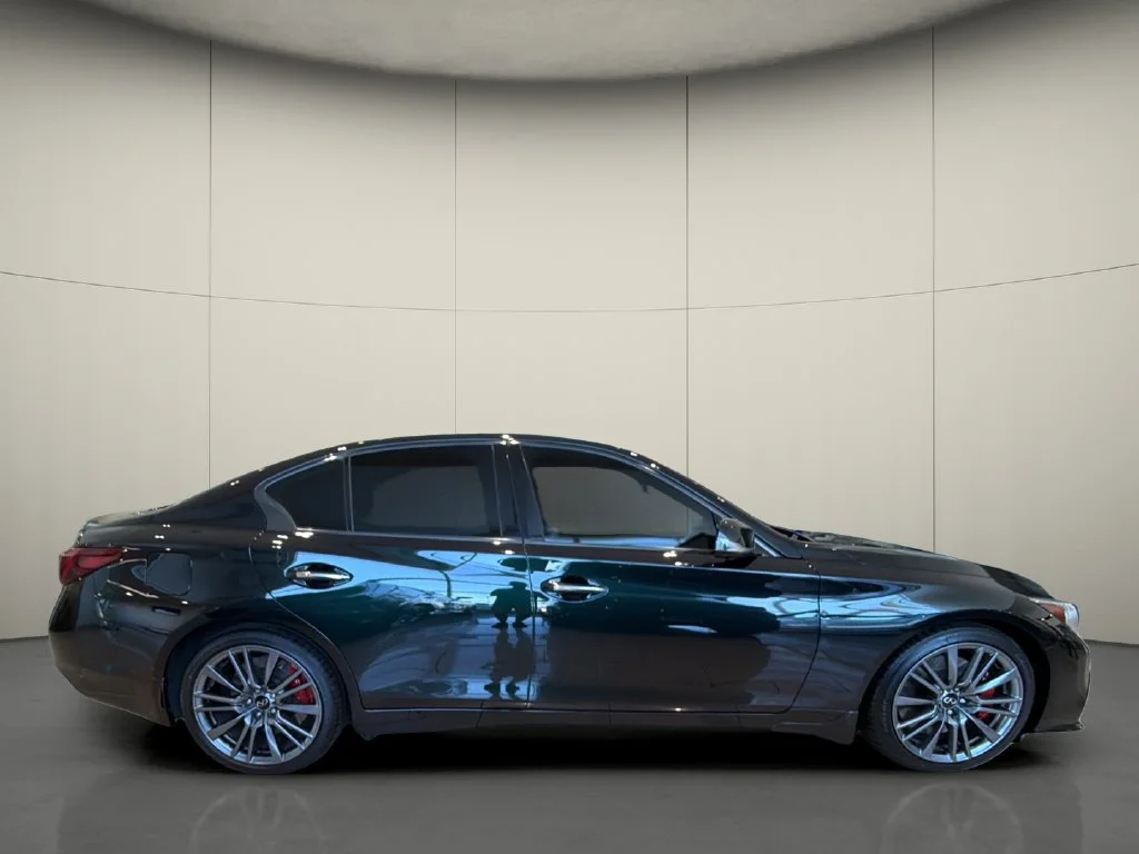 Used 2023 Black INFINITI Red Sport 400 image 8