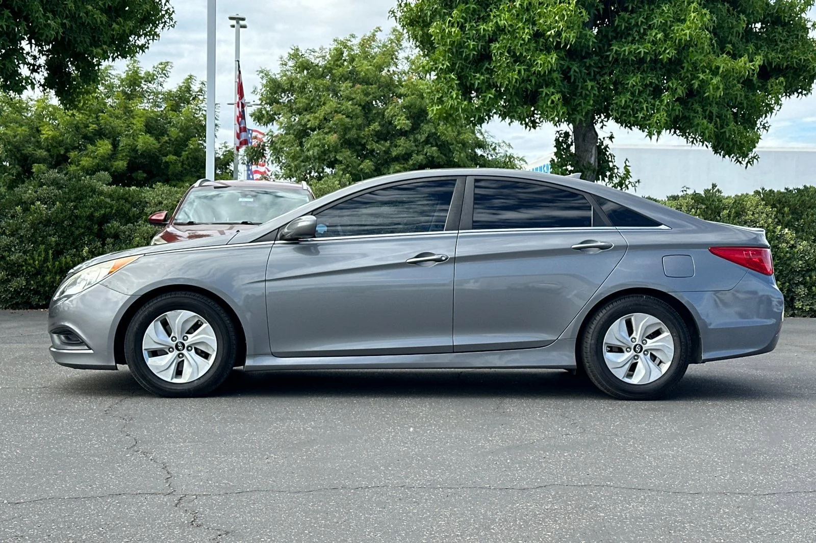 Used 2014 Harbor Gray Metallic Hyundai GLS image 7