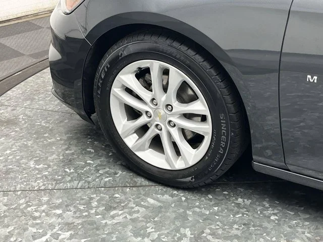 Used 2018 Nightfall Gray Metallic Chevrolet LT image 27