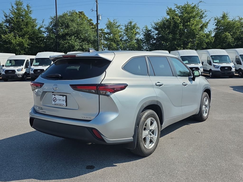 Used 2024 Silver Toyota LE image 7