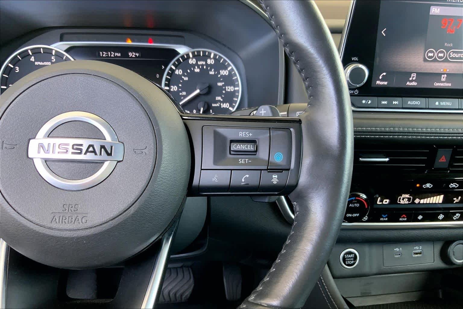 Used 2021 Brilliant Silver Metallic Nissan SL image 25