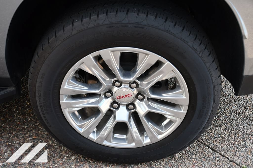 Used 2025 Sterling Metallic GMC Denali image 34