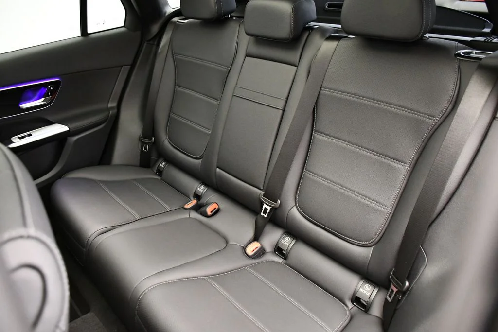 Certified Used 2026 Polar White Mercedes-Benz GLC 300 image 42