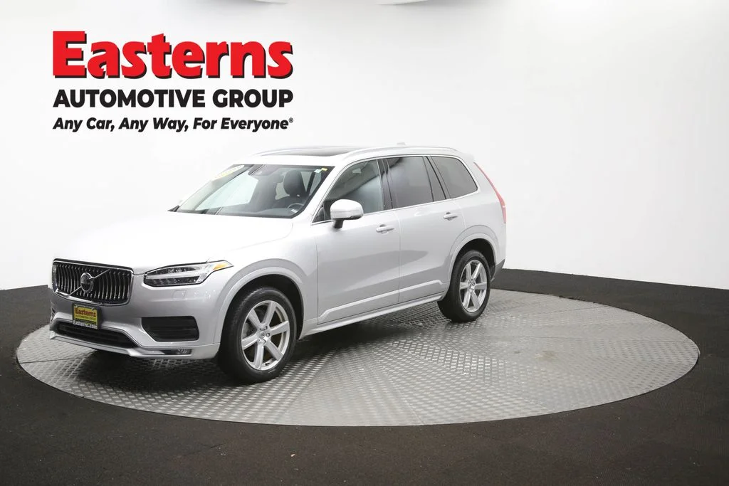 Used 2022 Gray Volvo T5 Momentum image 57