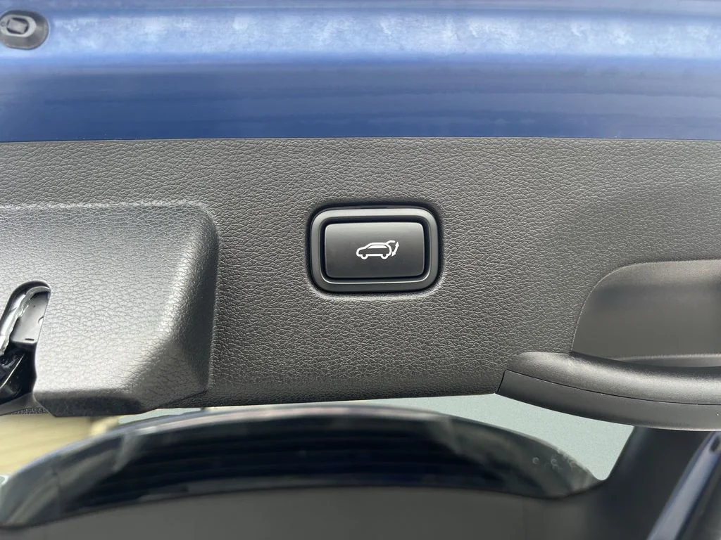 Used 2023 Blue Kia X-Pro Prestige image 16