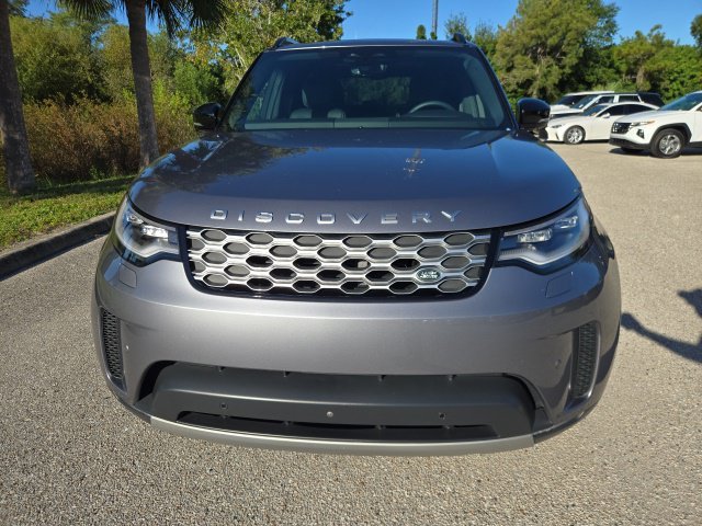 Used 2025 Eiger Gray Metallic Land Rover S image 8